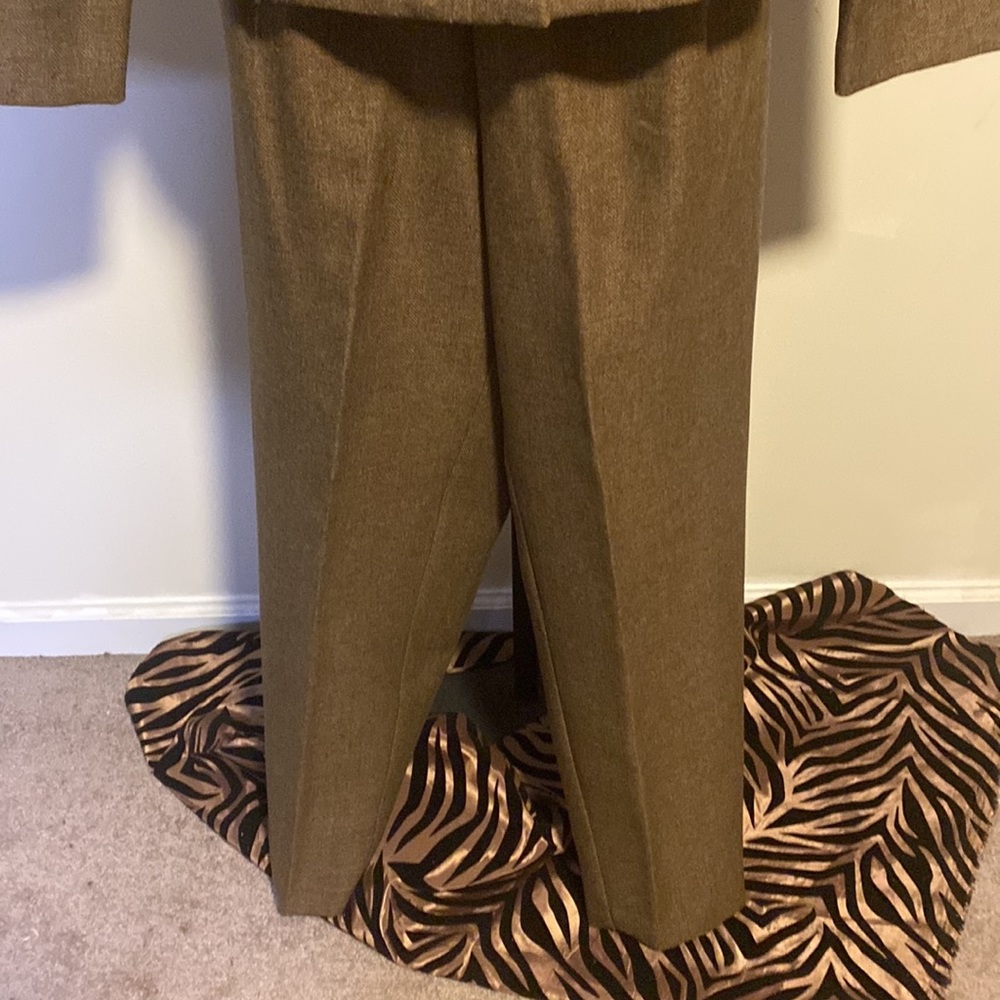 PRE-OWNED WOMEN KORET 2 PIECE GREEN PANTSUIT PANTS & BLAZER - Picture 5 of 16